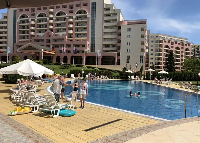 Ξενοδοχείο με διαμερίσματα Poseidon 4*