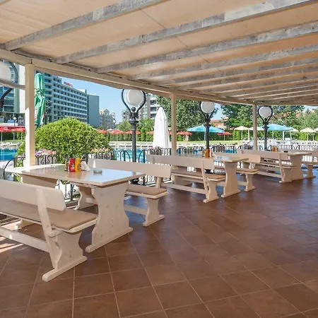 Poseidon Lägenhetshotell 4*