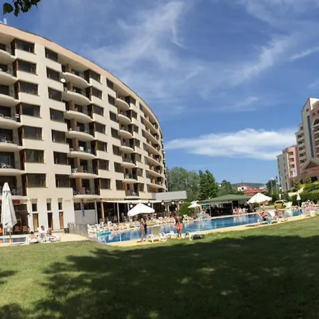 Poseidon Apartahotel 4*
